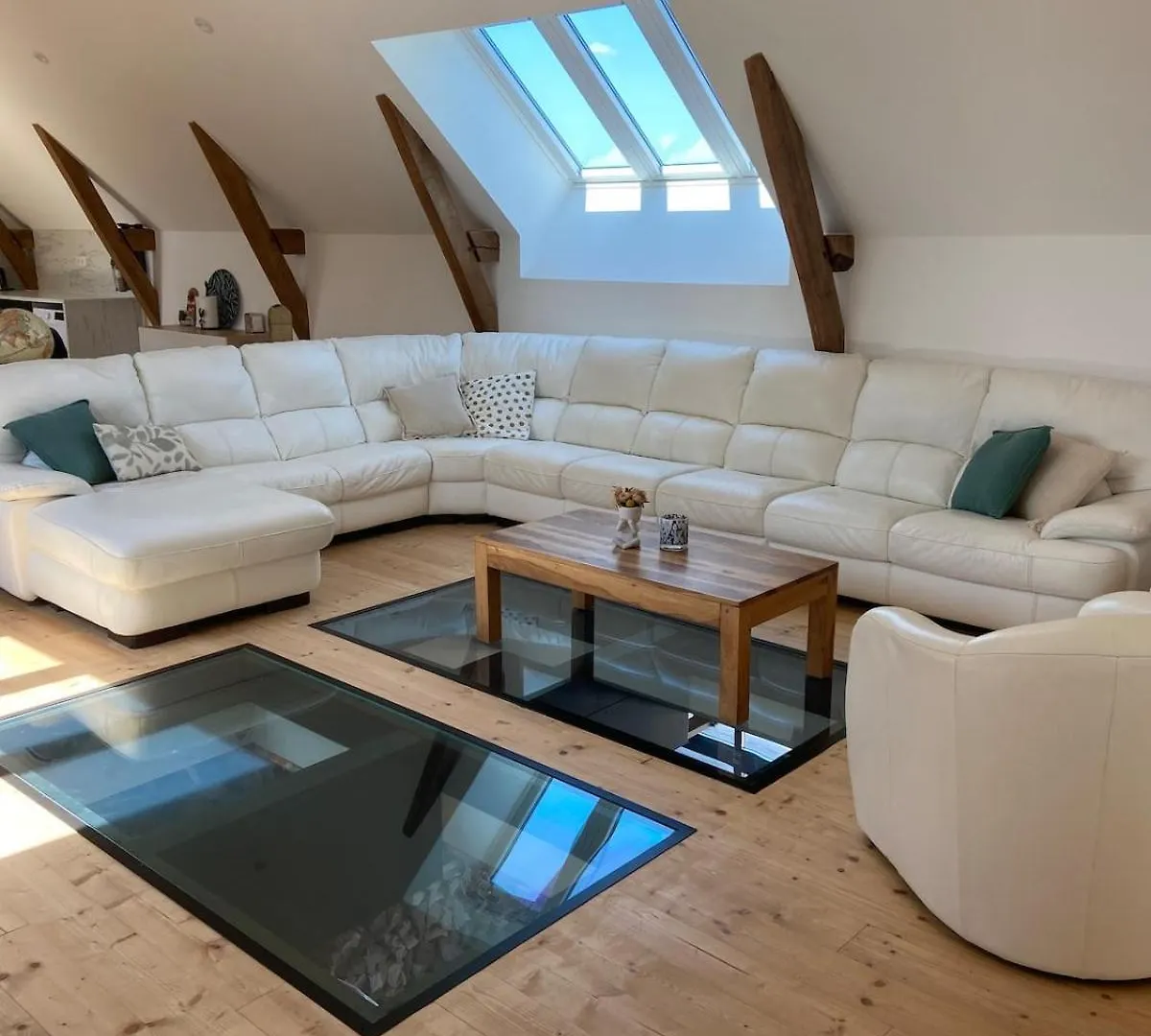 Gite 8-10 Pers, 4 Chambres, Billard, Jardin La Bouexiere 0*,  프랑스